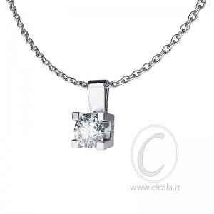 18kt white gold solitaire necklace with diamond D VS 0,50ct