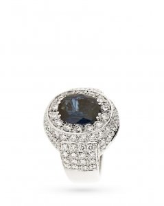 Gold ring with blue sapphire and diamonds